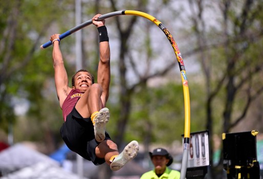 Windsor's Cameron Thomas, Class 4A boys pole vault champion, a quick study