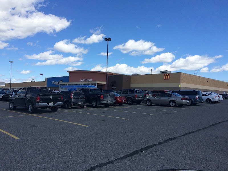The Ultimate Guide to the 7 Best Walmart Stores in Hamilton, Canada