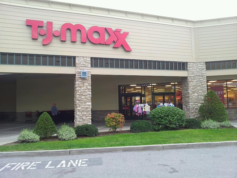 Unveiling the 9 Largest TJ Maxx in Vermont