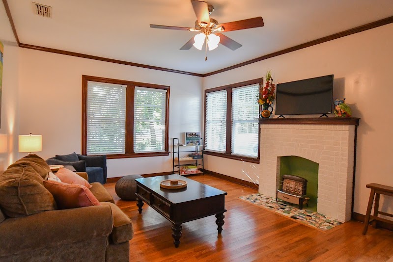 Planning a Tyler TX, USA Trip? 6 Airbnb Deals You Can't Miss!