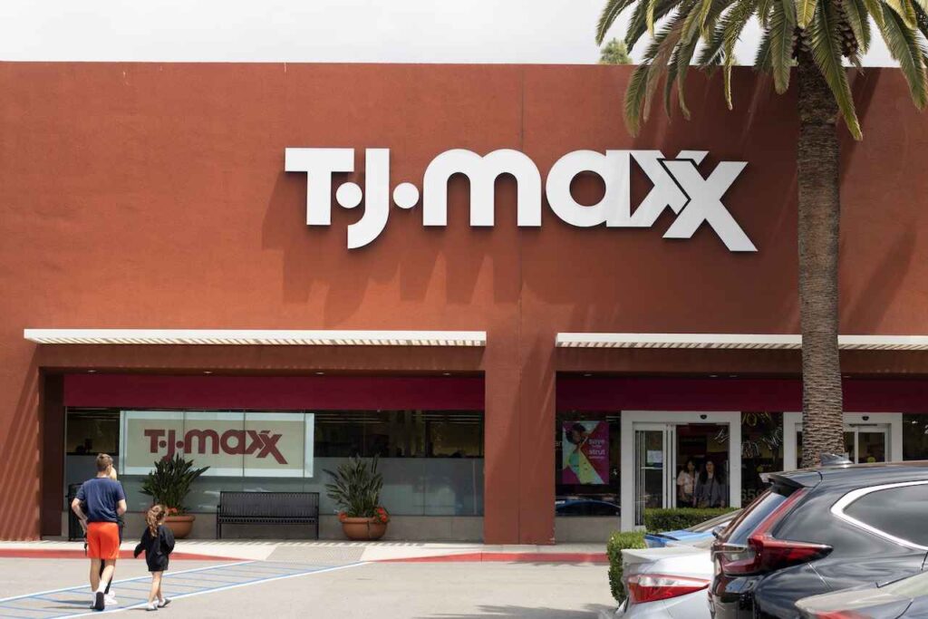 Marshalls and TJ Maxx What's the Difference?