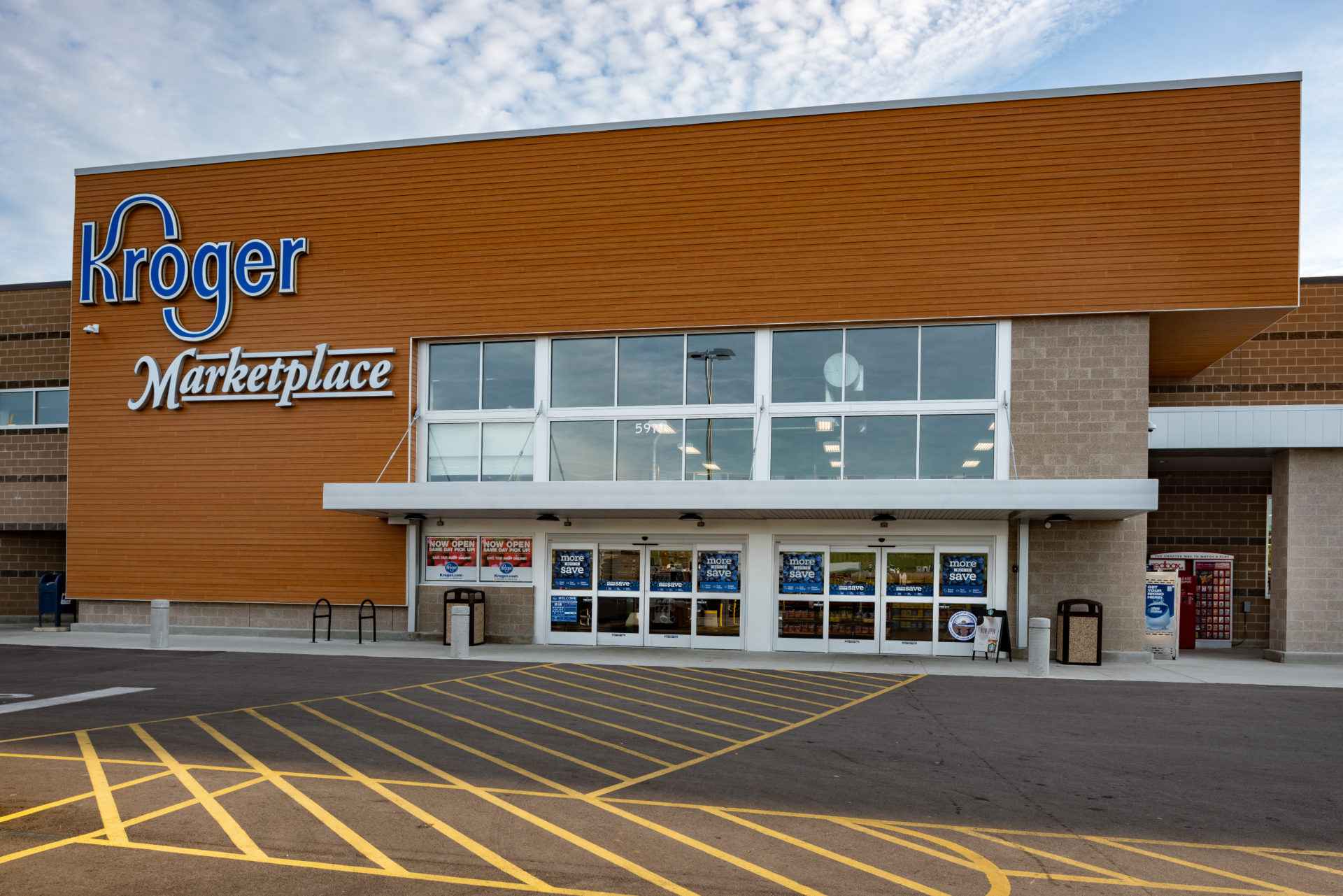 Inside the World's 10 Biggest Kroger Stores(02)