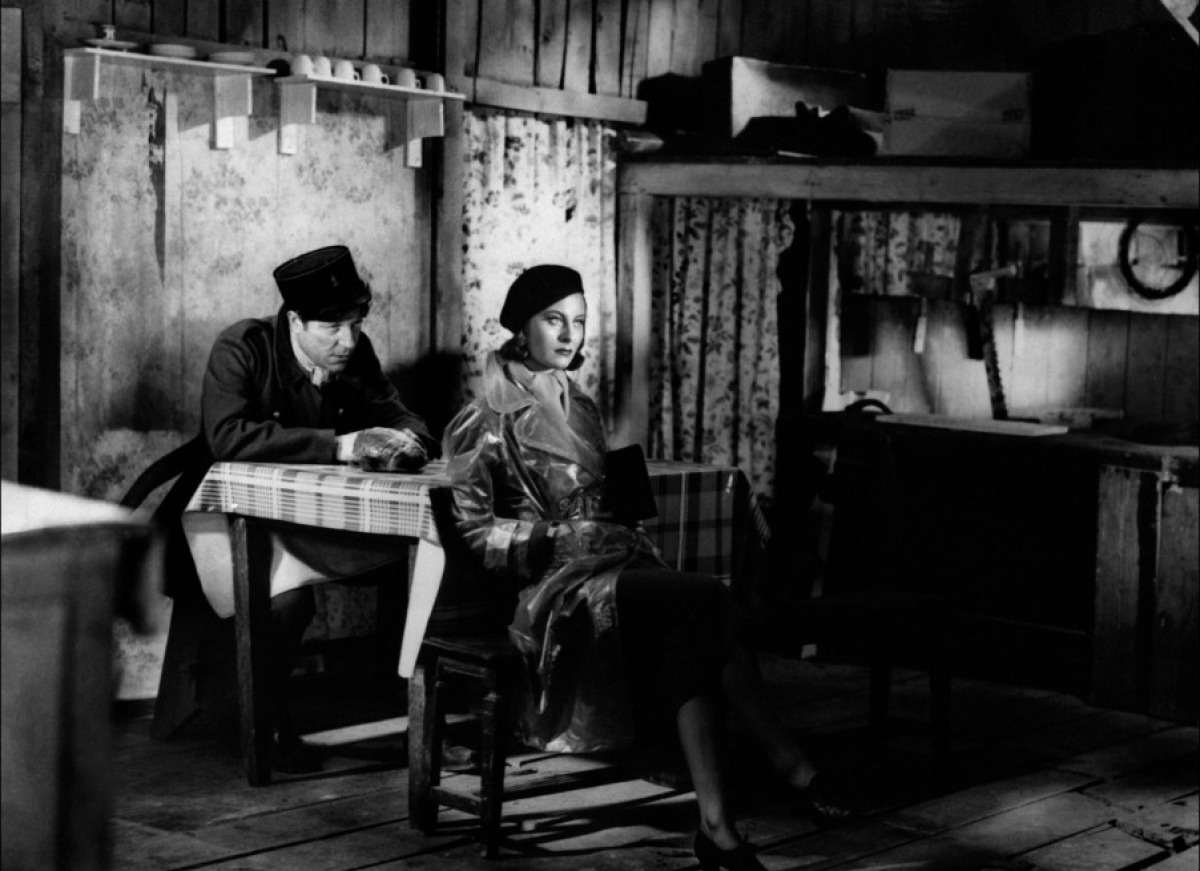Le Quai des Brumes [Port of Shadows] ***** (1938, Jean