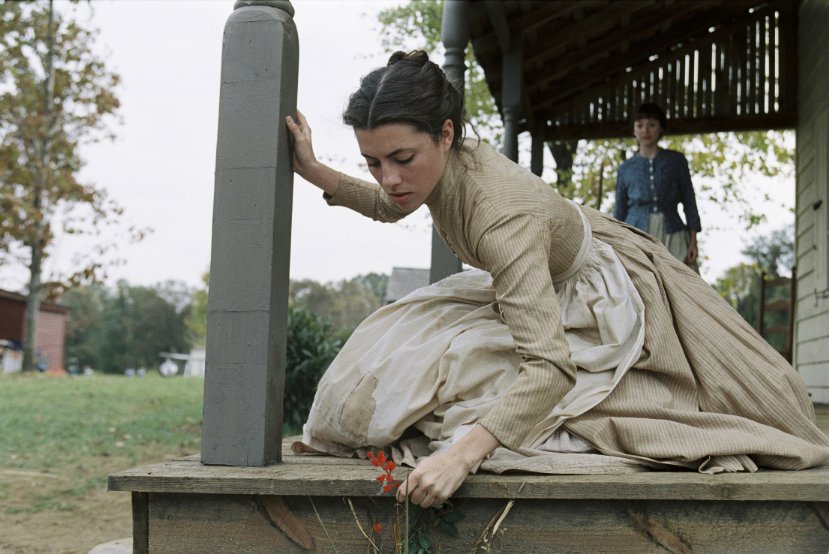 The Village *** (2005, Bryce Dallas Howard, Joaquin Phoenix, William