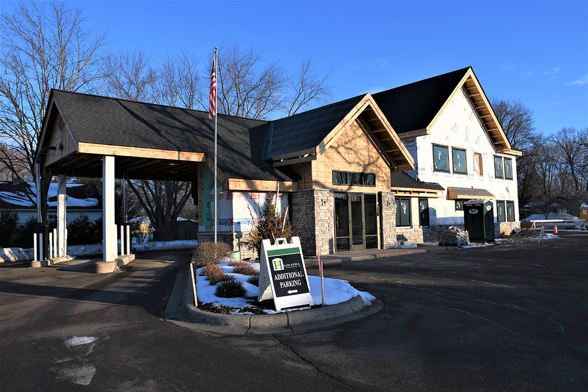Hiawatha National Bank Derrick Building Solutions