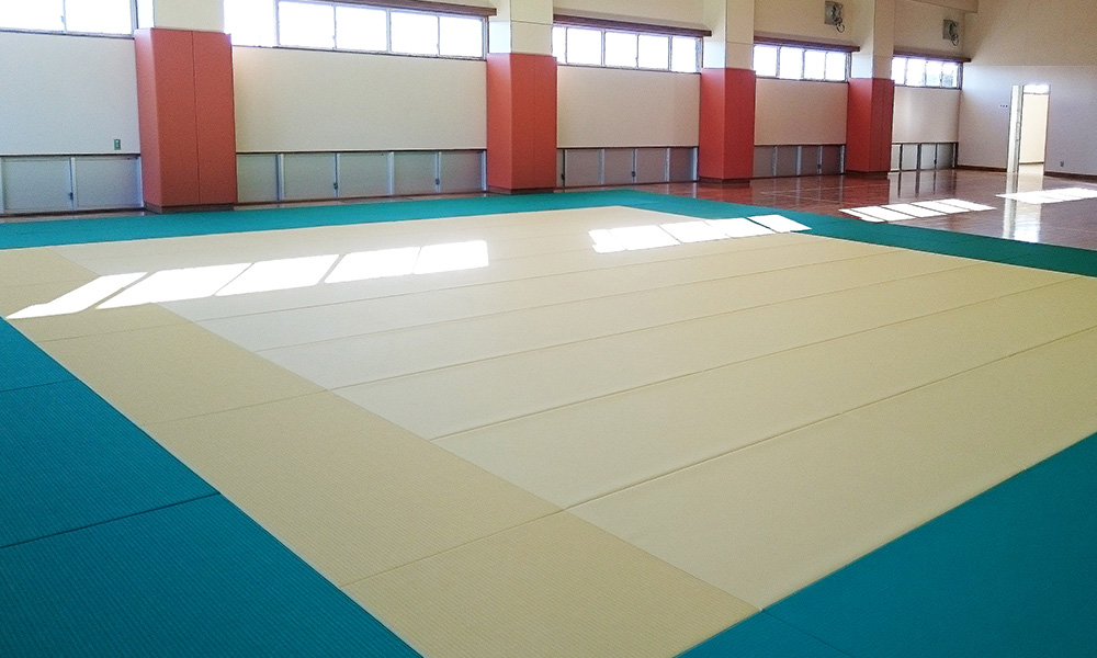 物販事業部 株式会社デルトラウム