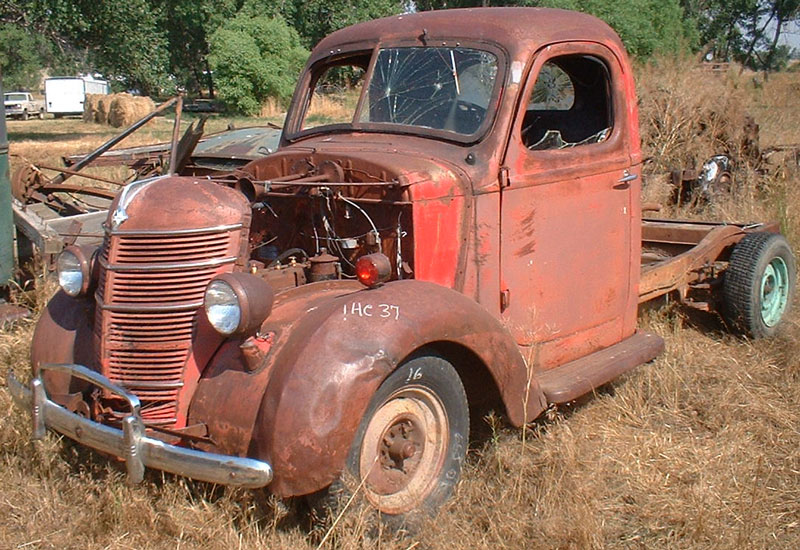 1937 IHC International D2 1/2 Ton 125" Wheelbase Pickup Truck For Sale