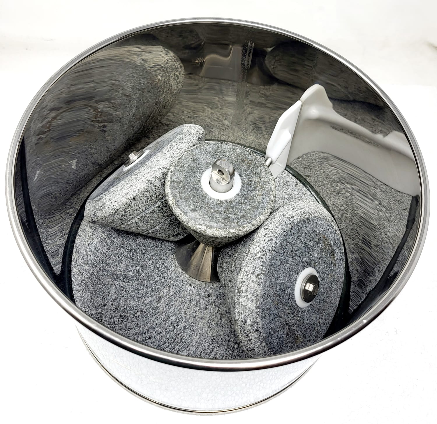 Butterfly 2 Liters Peerless 3 Stones Table Top Wet Grinder 110v 24152