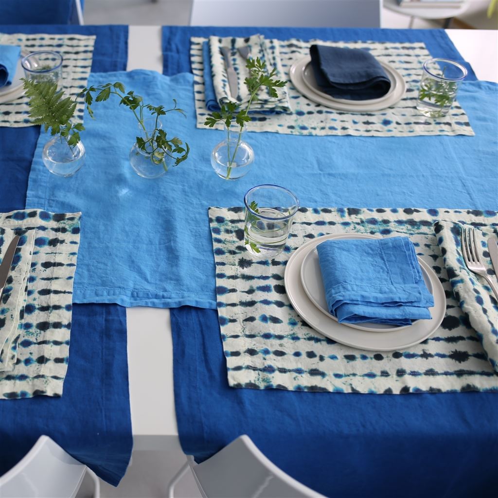 Lario Delft Table Cloth, Runner, Placemats & Napkins Designers Guild