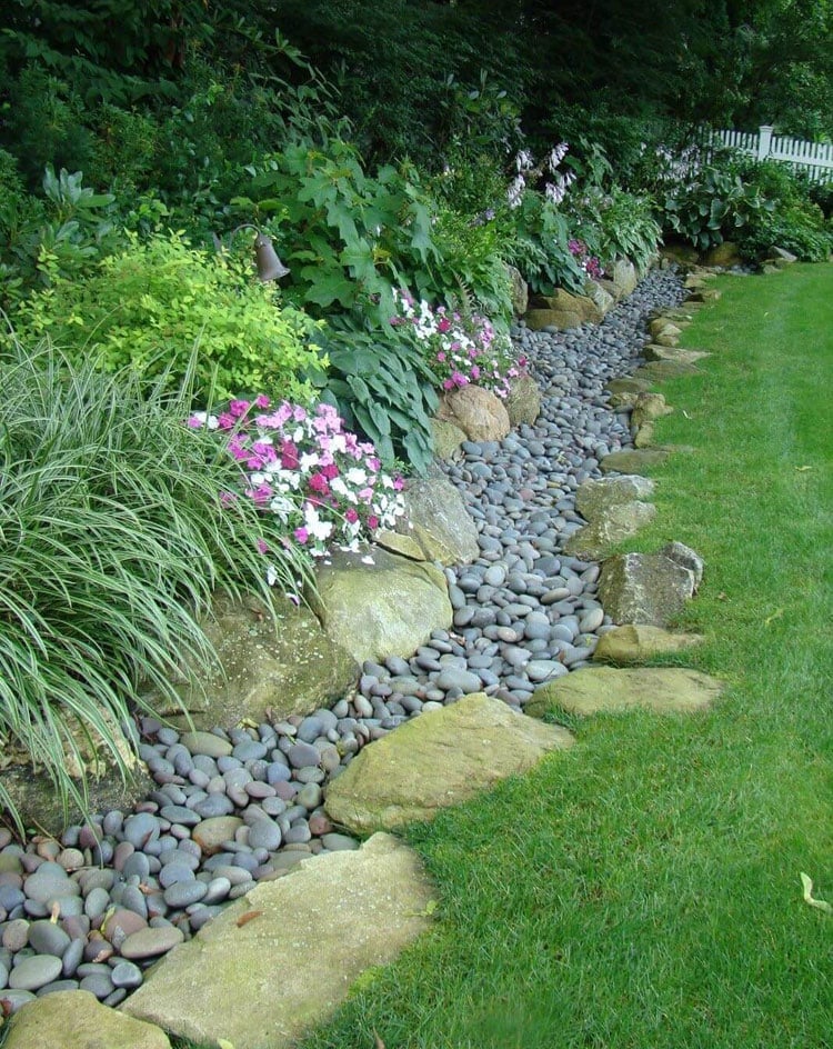 43 Amazing Lawn Edging Ideas For A Beautiful Landscape in 2023