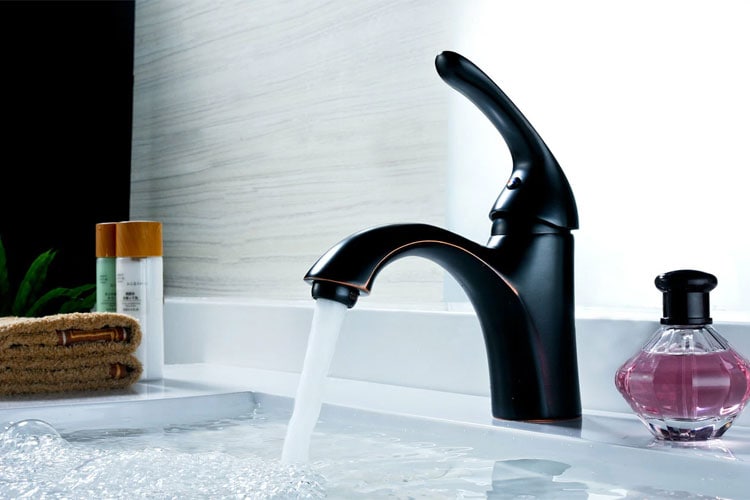 35 Best Faucet Brands For Your Bathroom & Kitchen (2023 List)