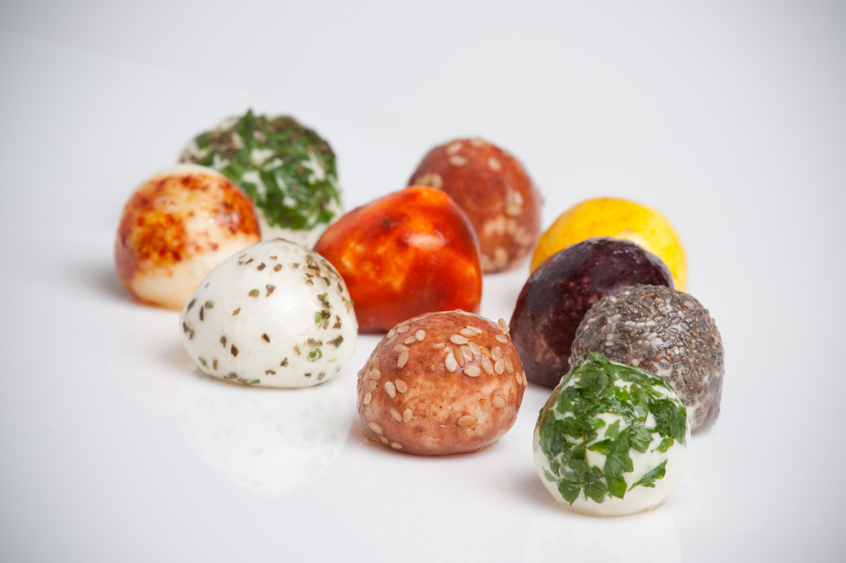 The WikiCell Natureinspired edible packaging Design Indaba