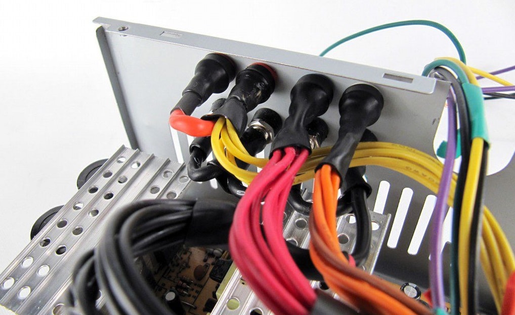 Why It’s Necessary to Know PSU Output Watts & Rails Before Buying Any