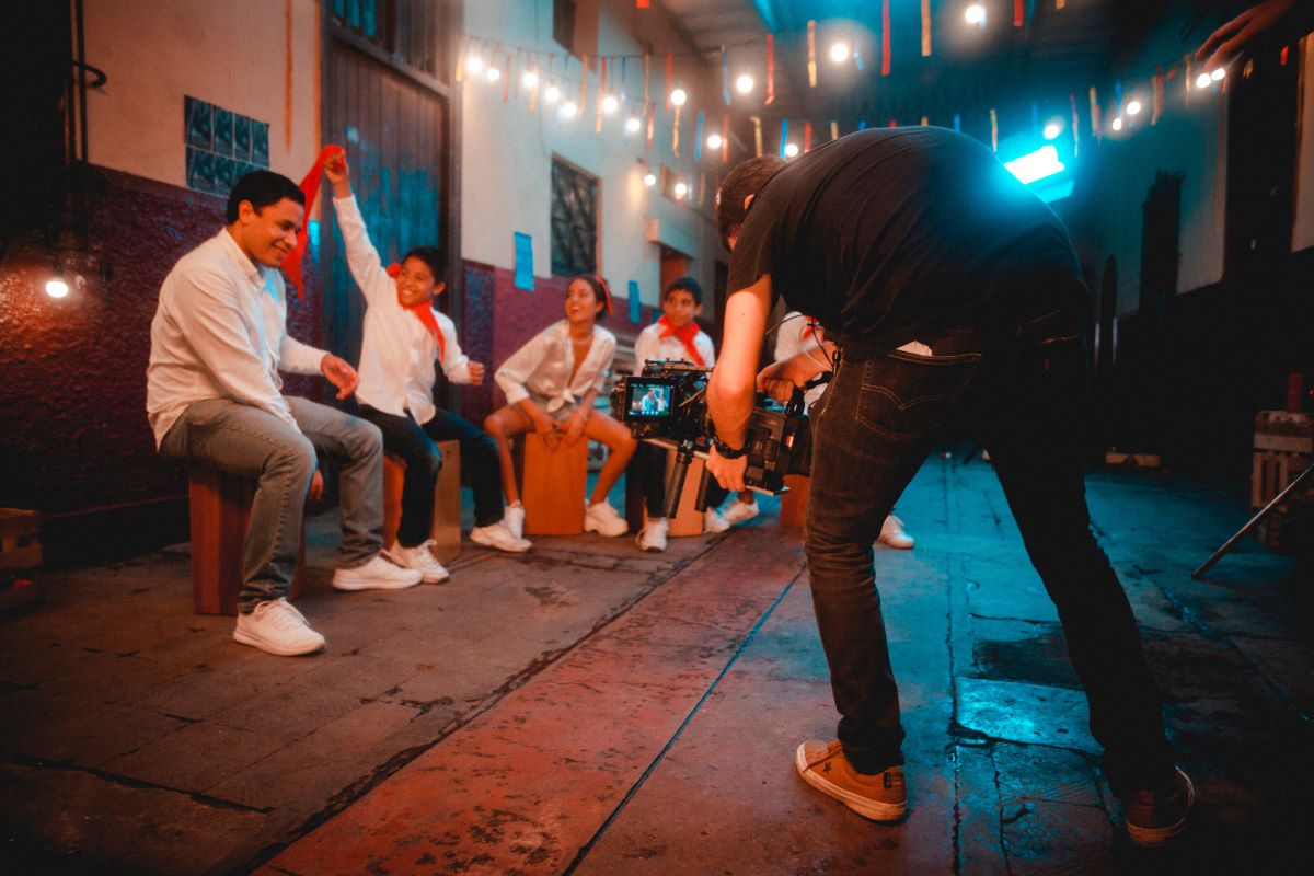 What Makes A Good Documentary 7 Key Elements Of An AwardWinning Film