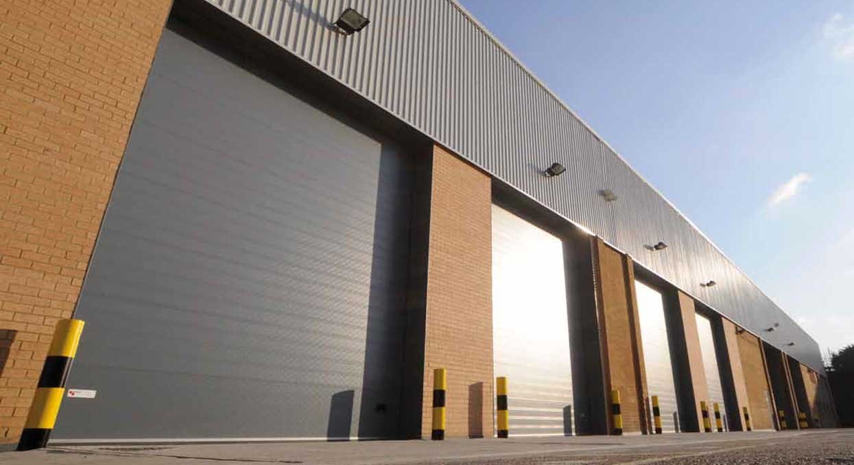 3 Heathrow Estate, Heathrow De Souza Commercial Property Consultants