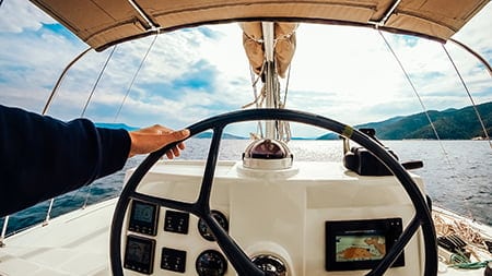 What To Do If A Fire Breaks Out In The Front Of Your Boat - Desperatesailors.com