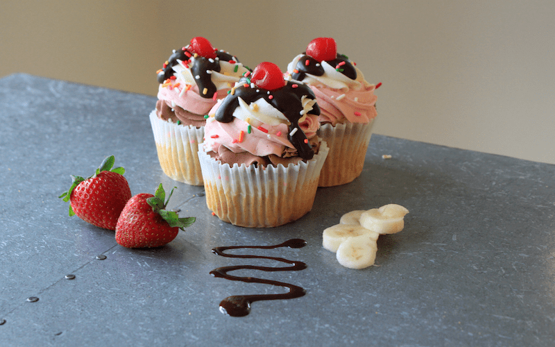 Seasonal Desserts & Drinks Desserts Etc.