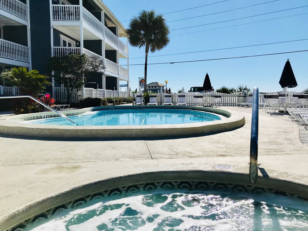 Summer Breeze Vacation Rentals