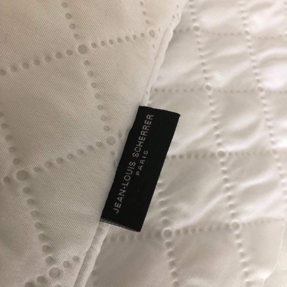 Collection d'oreillers JeanLouis Scherrer Destockage Grossiste