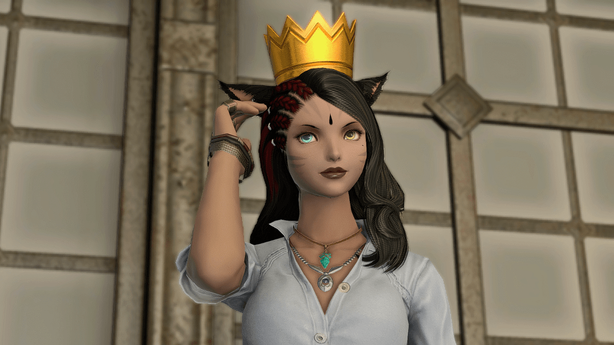 Gold crown in Final Fantasy XIV