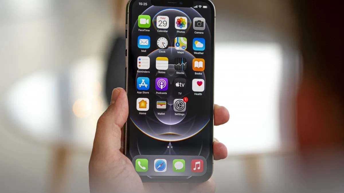 How to Easily Erase Scratches from Your iPhone 12 Screen? DeviceMAG