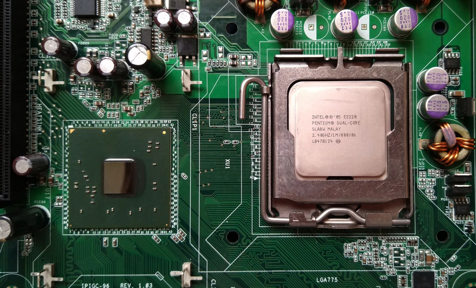 All You Need to Know About Motherboard Chipset DeviceMAG