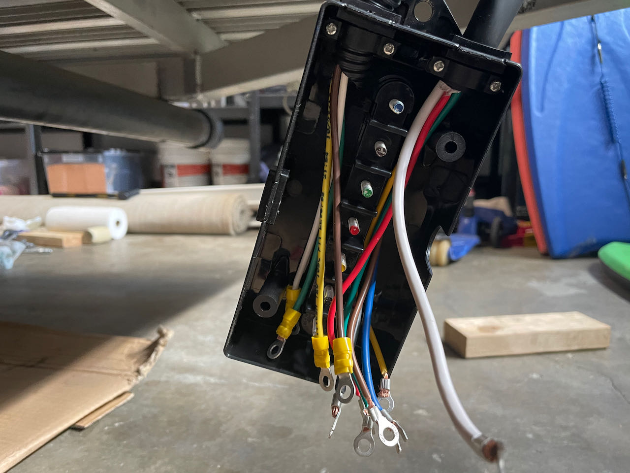 Installing Electric Brakes on a Livin Lite Quicksilver 10.0 Popup Tent