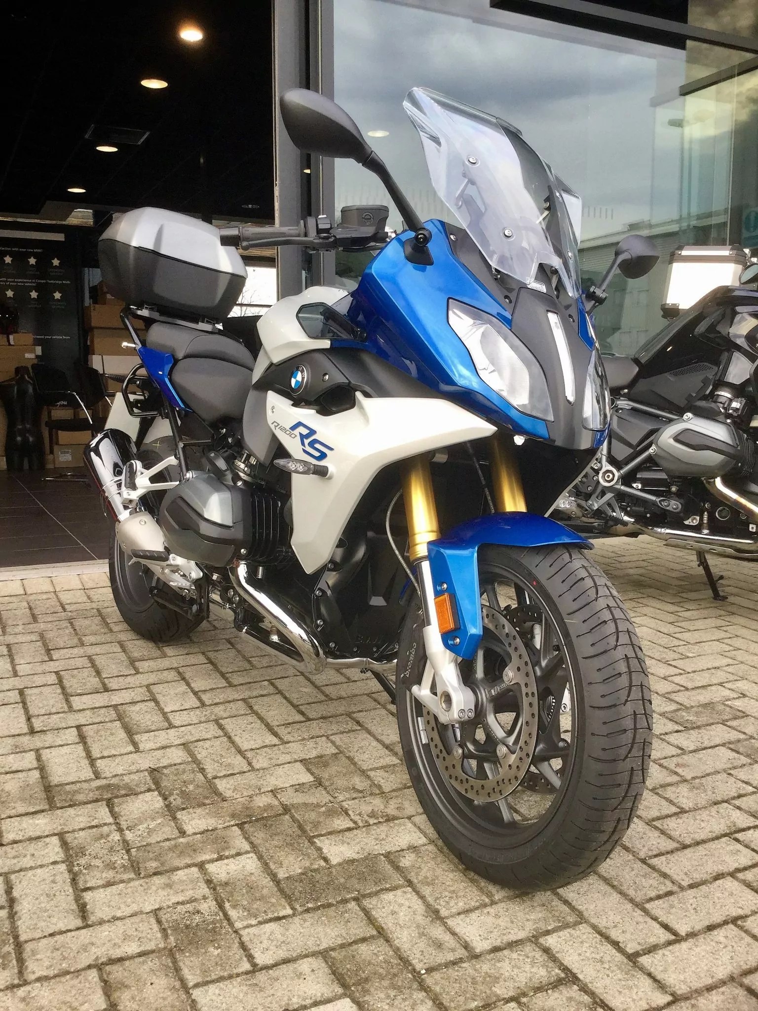 BMW R1200RS Review BMW Bike Reviews Devitt