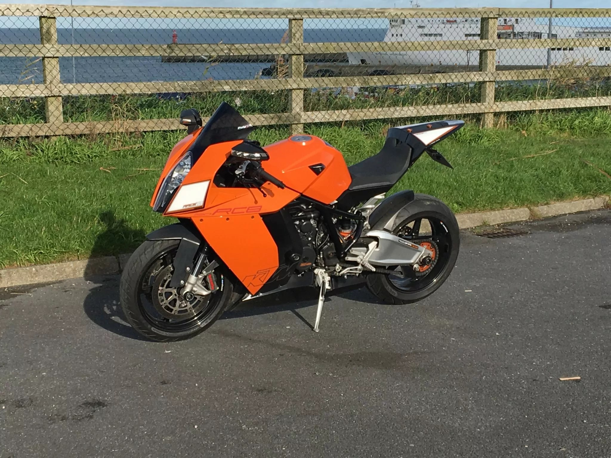 KTM RC8 Review KTM Bike Reviews Devitt
