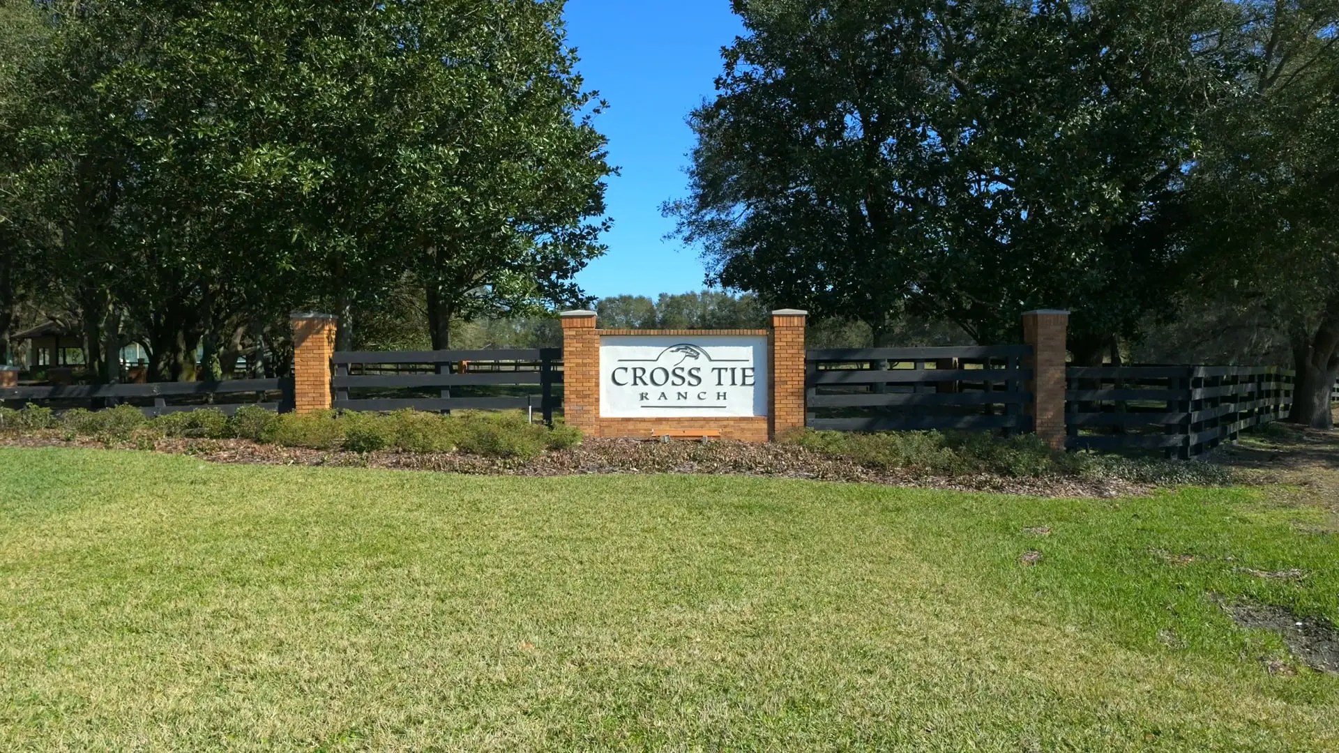 25337 Derby Drive, Sorrento, FL 32776 DeVore Design Real Estate