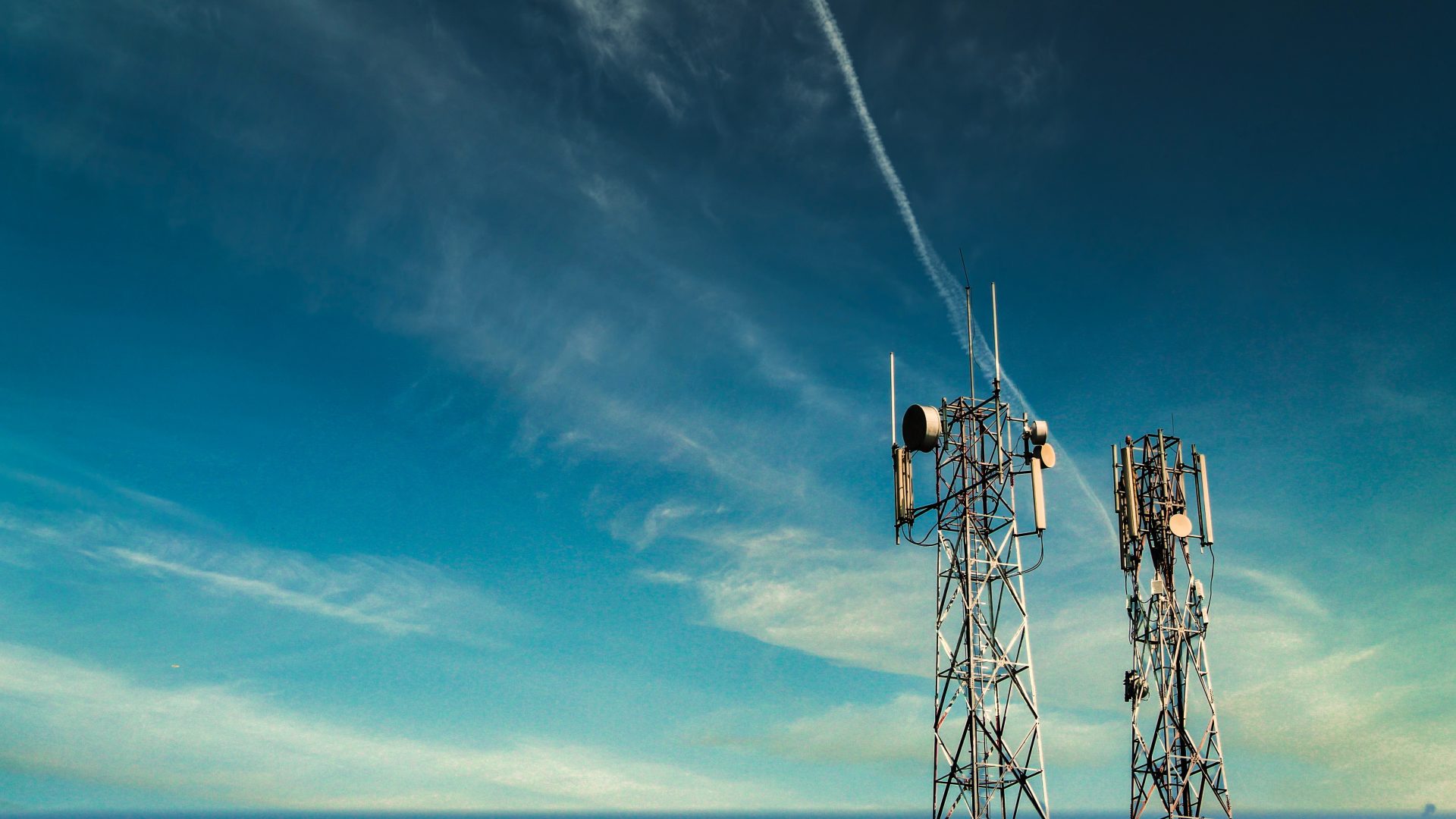 Revolutionizing 5G Dish Network Embraces Small Cells DevX