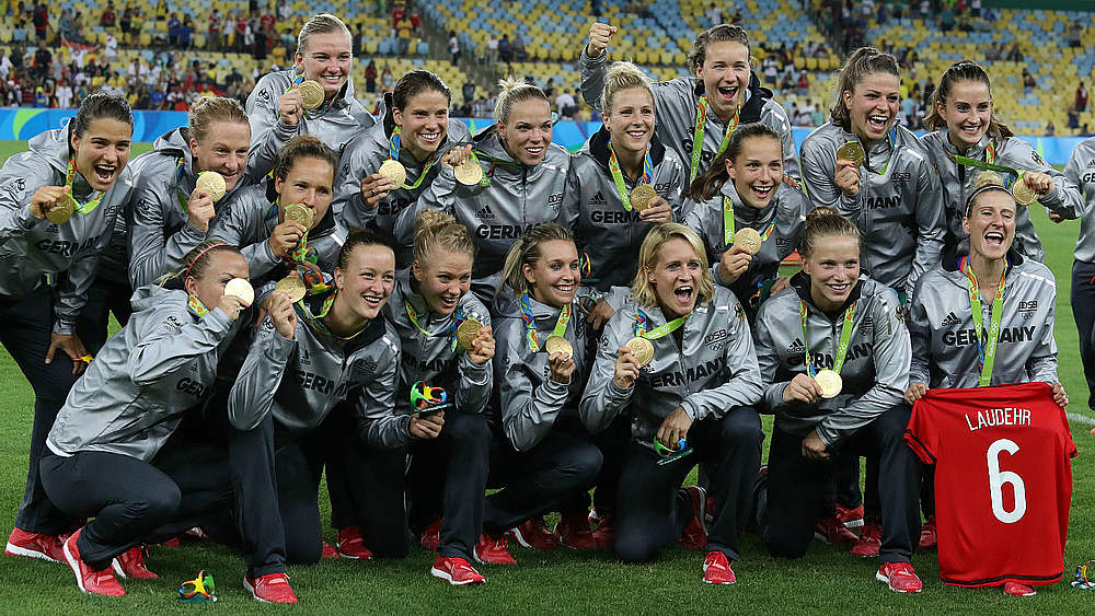 Historie FrauenNationalmannschaft FrauenNationalmannschaften