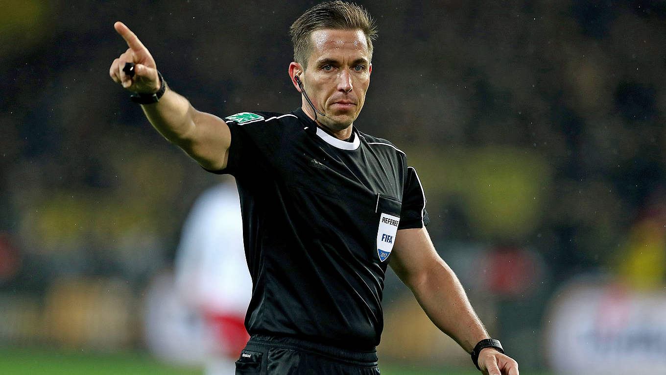 Stieler leitet Belgrad gegen Krasnodar DFB Deutscher FußballBund e.V.