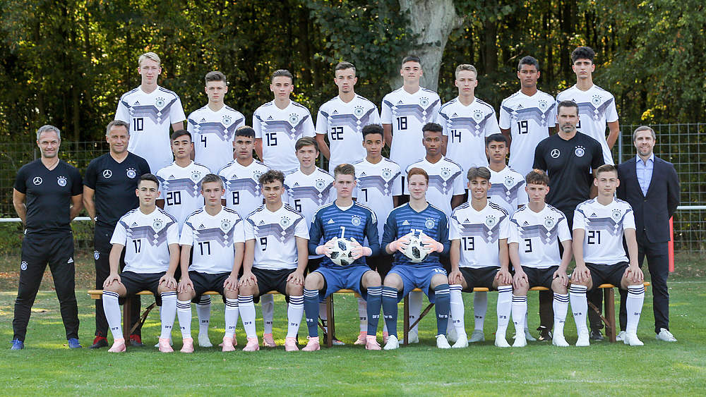 Team und Trainer U 16Junioren MännerNationalmannschaften