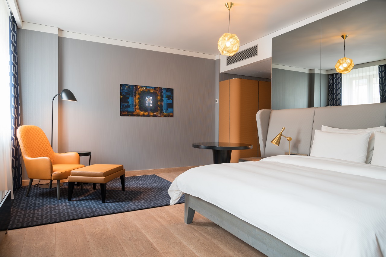 Radisson Blu Hotel, Kyiv presented 88 renovated stylish rooms Dfly