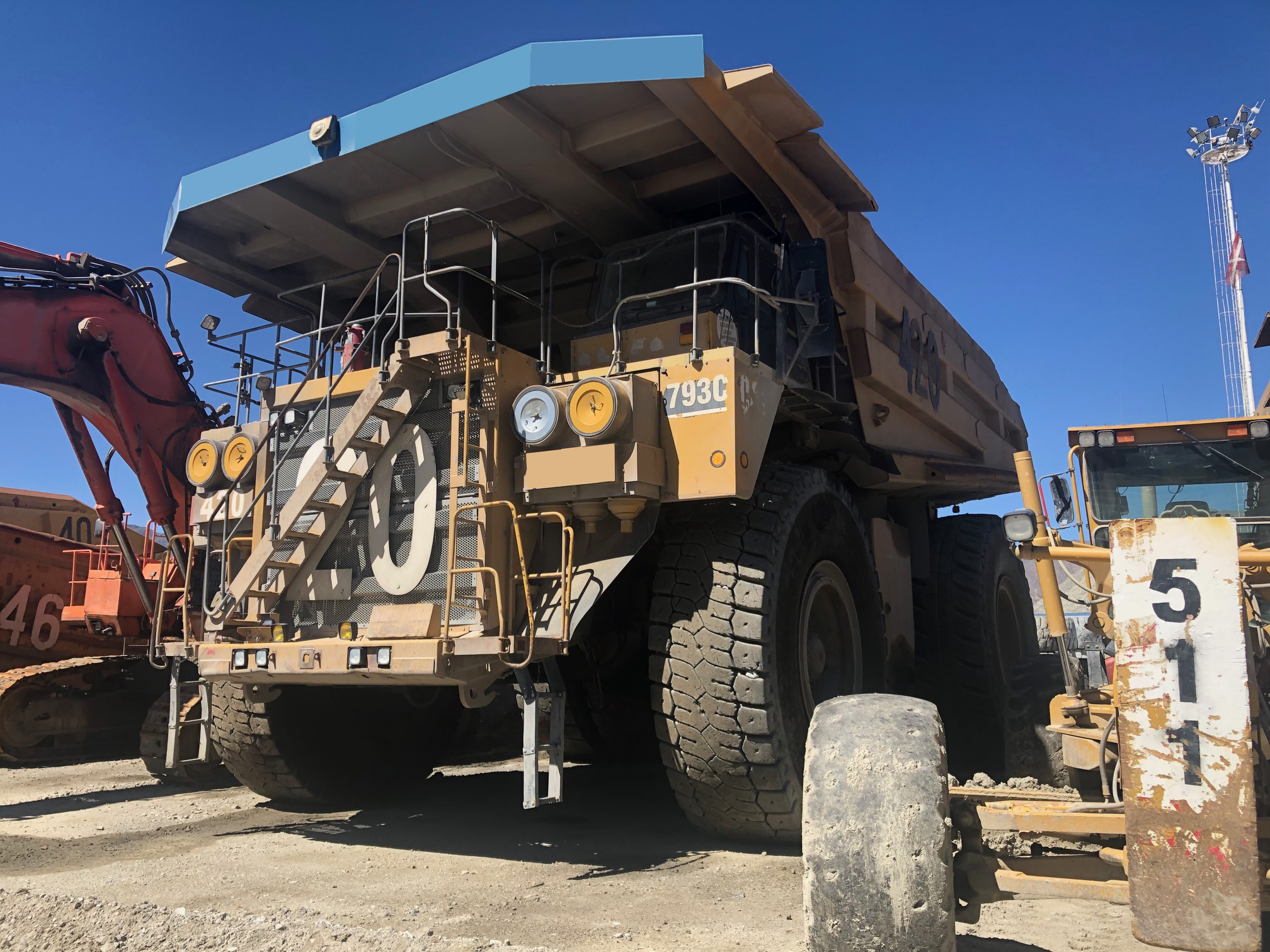 3 x Caterpillar 793C Trucks DGI Trading