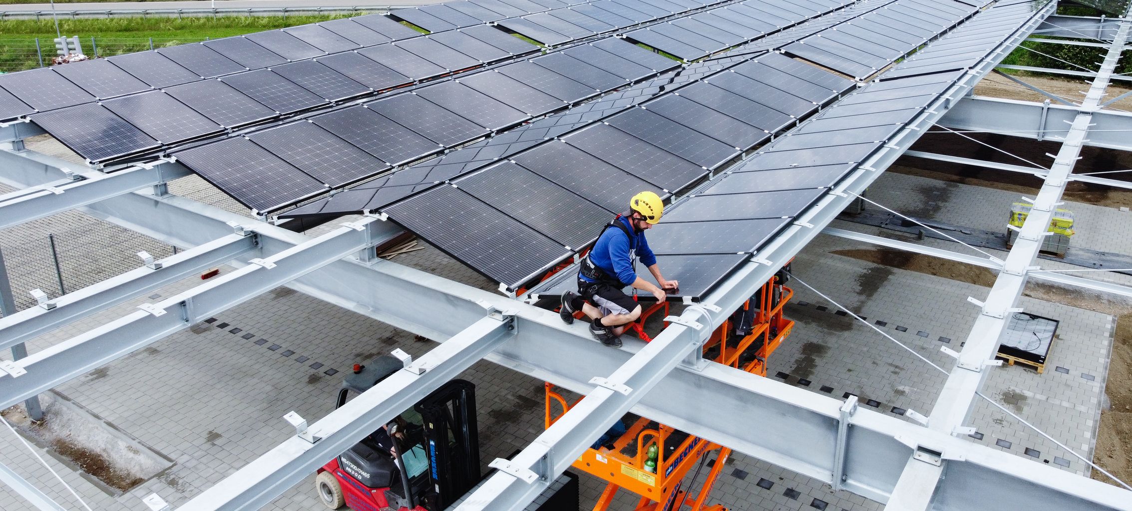 PV-Module regelkonform überkopf installieren - DGWZ