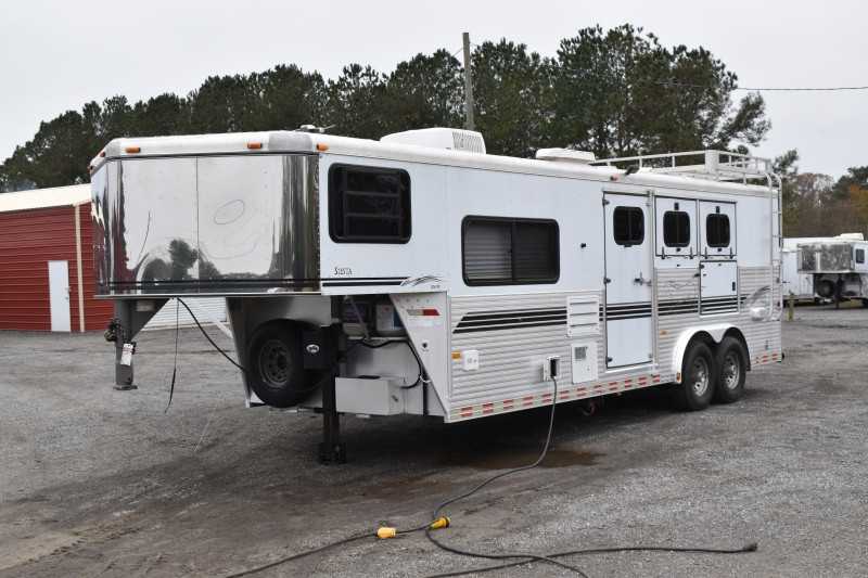 Used 2000 Sundowner 3 Horse Trailer with Living Quarters Dixie Horse