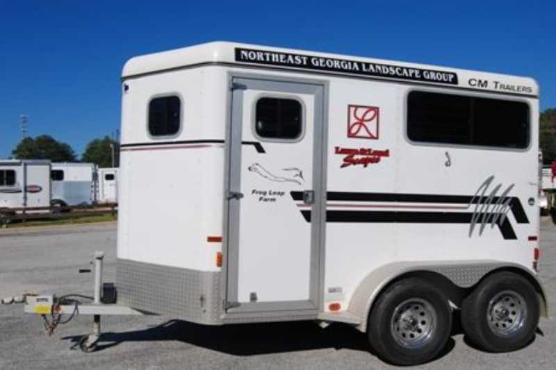 Used 2 Horse CM Horse Trailer Bumper Pull Horse Trailer Dixie Horse