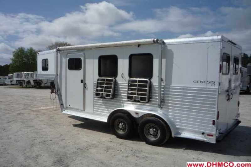 Used 2 Horse Kiefer Built Horse Trailer with Living Quarters Dixie