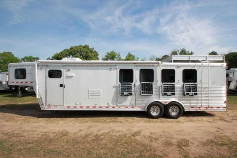 Used 4 Horse Kiefer Built Horse Trailer with Living Quarters Dixie