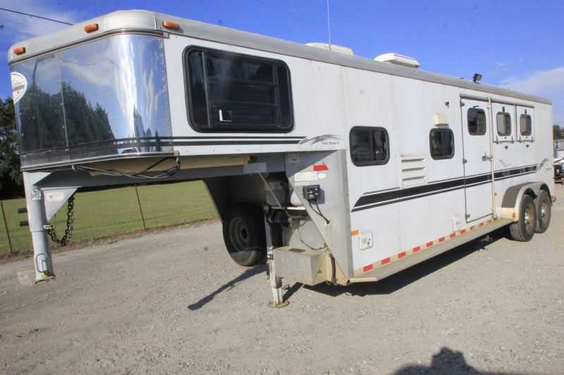 Used 2000 Sundowner 3 Horse Trailer with Living Quarters Dixie Horse