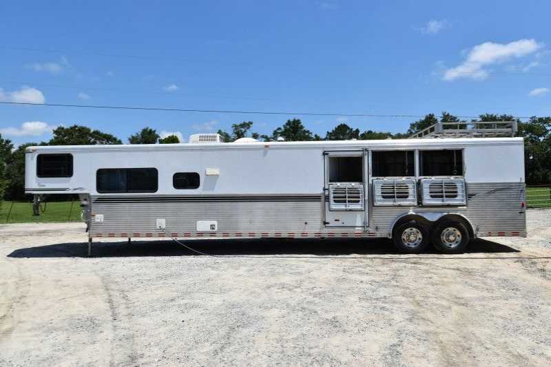 Used 2000 Sundowner 3 Horse Trailer with Living Quarters Dixie Horse