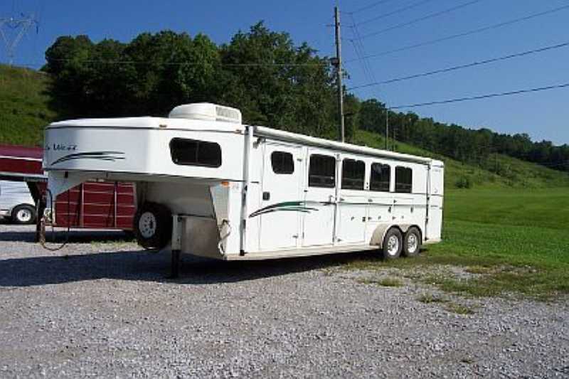 Used 4 Horse Trails West Horse Trailer Gooseneck Horse Trailer Dixie