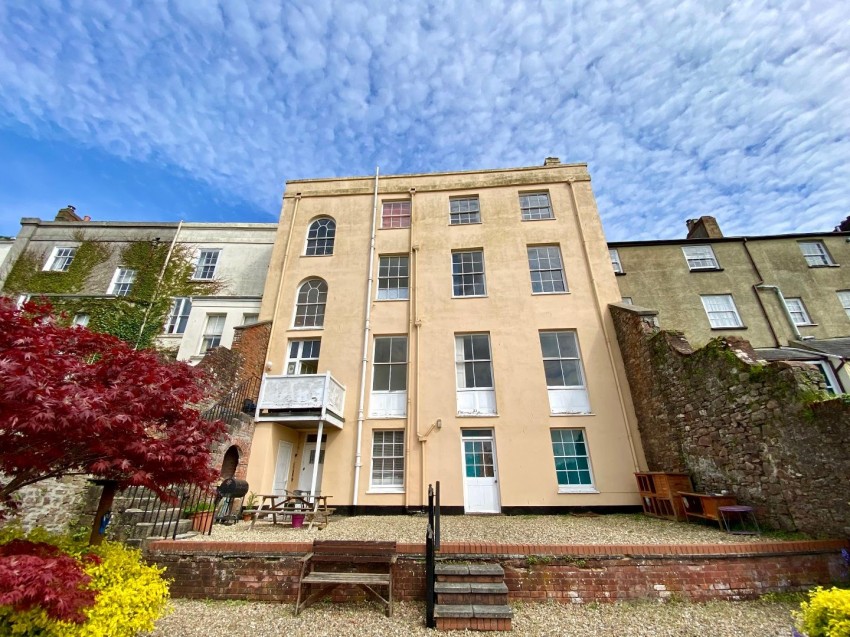 St. Peter Street, Tiverton, Devon, 2 bedroom, Flat