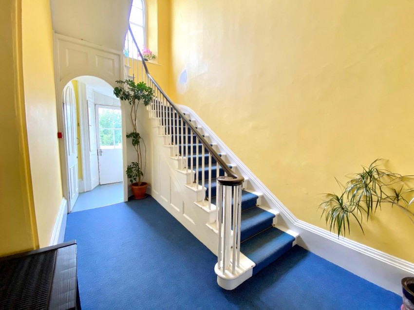 St. Peter Street, Tiverton, Devon, 2 bedroom, Flat