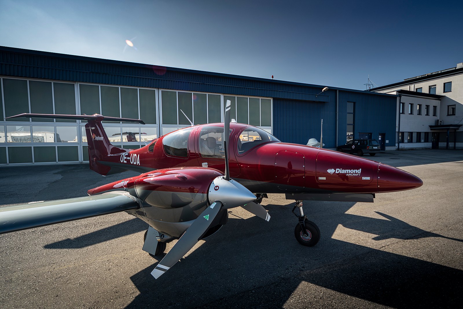 Images Diamond Aircraft Industries