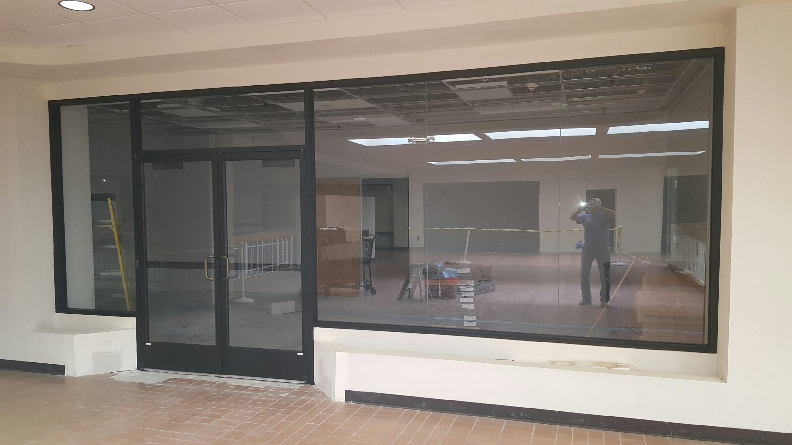 Commercial Glass, Doors and Window Repair and Installation