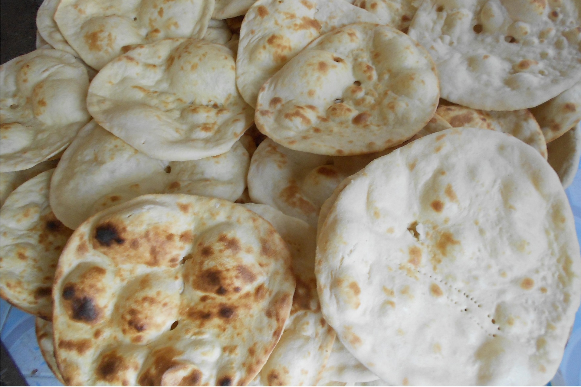 Pane azzimo la ricetta per prepararlo a casa DidiDonna