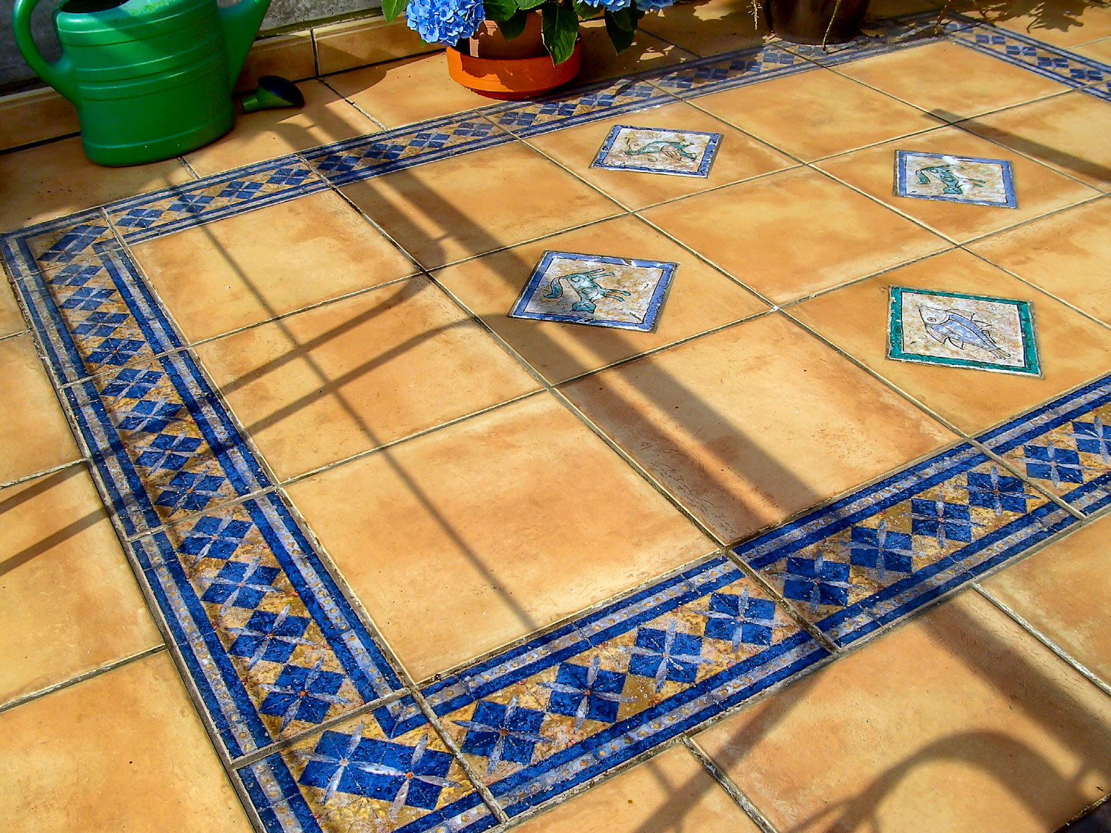 Terrakotta Fliesen Mediterraner Stil mit Wohlfühlklima
